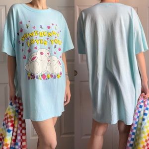 Vintage ‘Somebunny Loves You’ Sleep Shirt